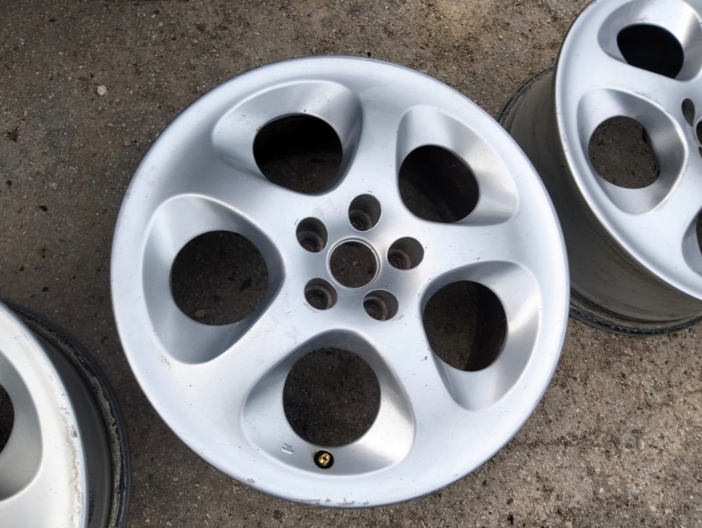 Cerchi Alfa Romeo da 16
