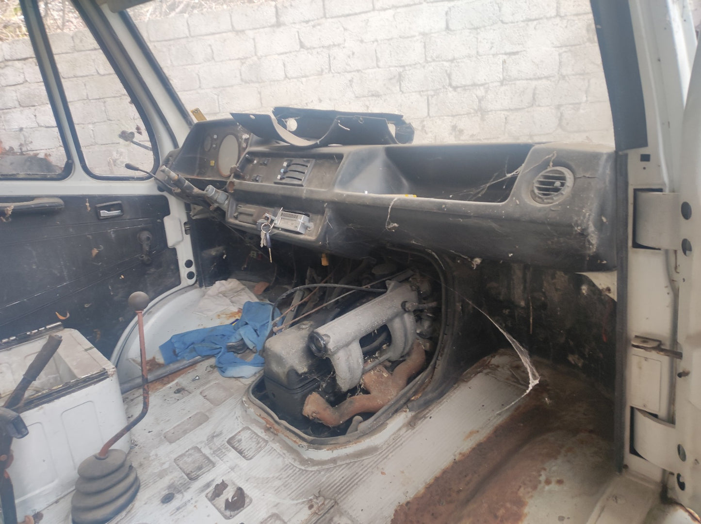 Mercedes Benz 207 D 9 posti