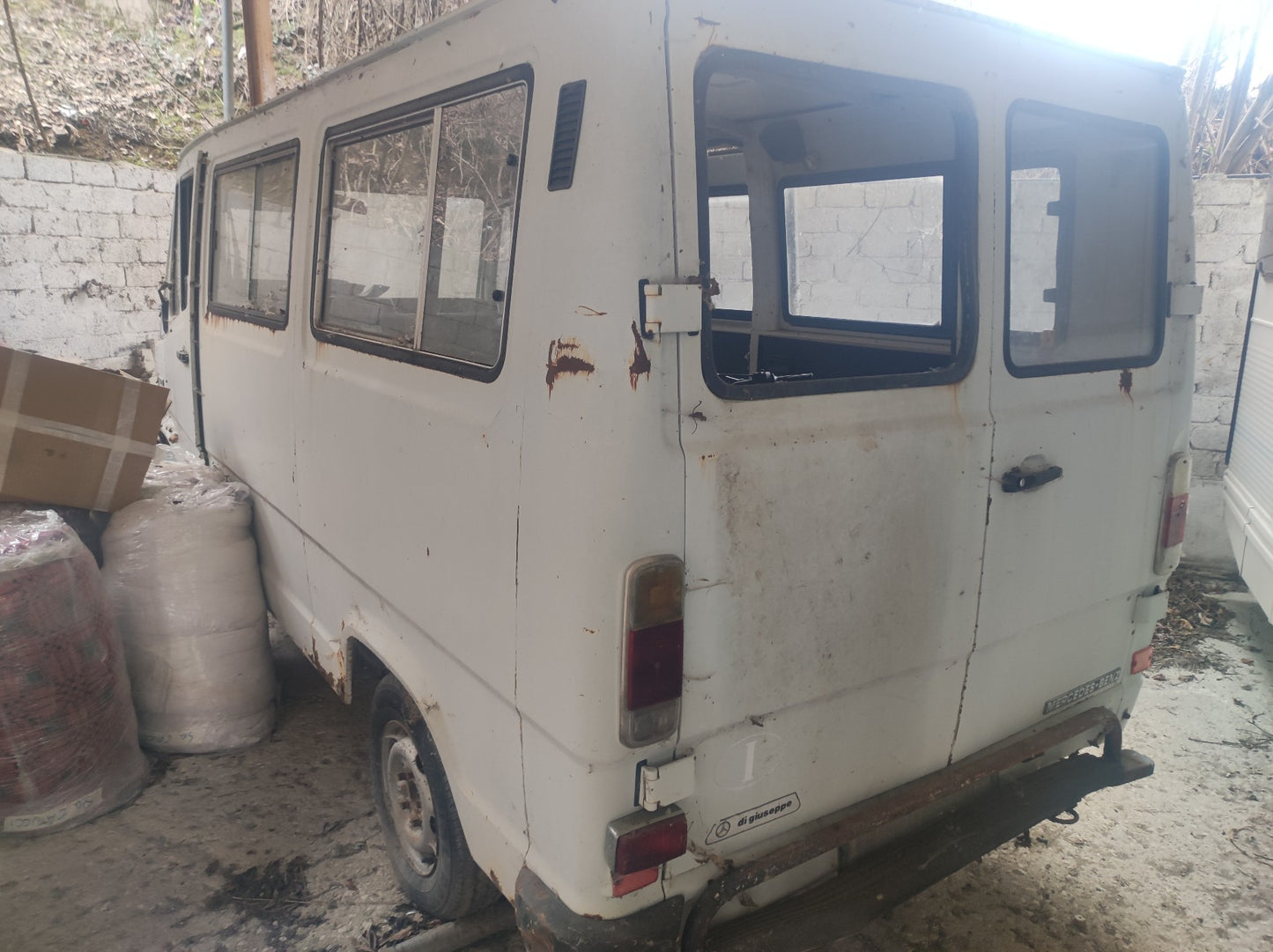 Mercedes Benz 207 D 9 posti