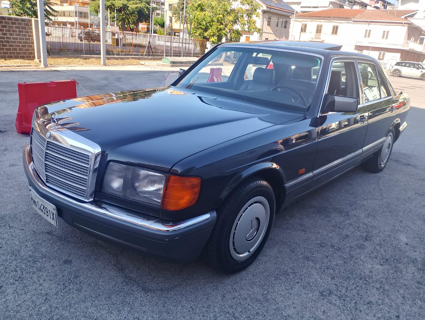 Mercedes Benz 300 SE W126