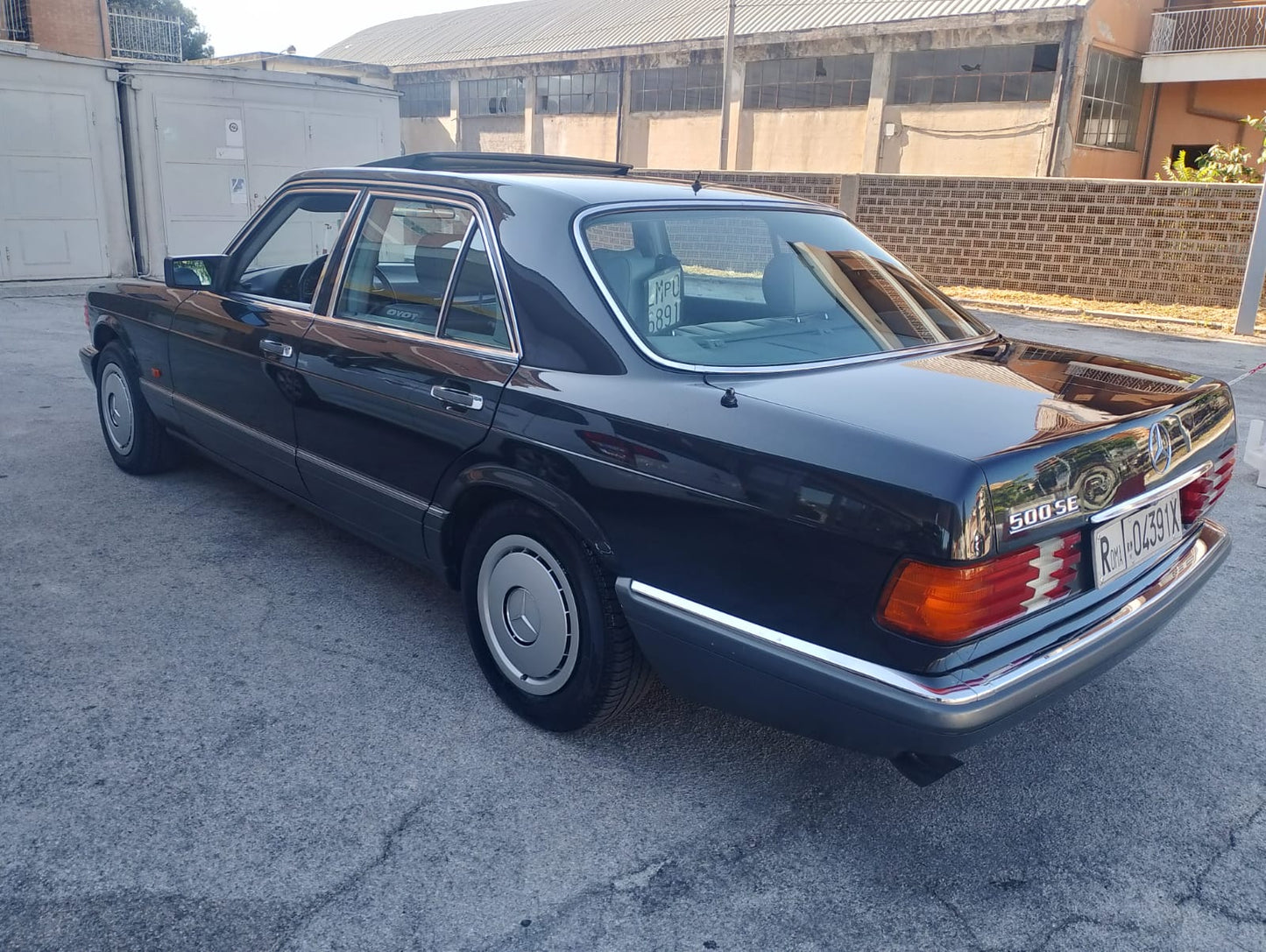 Mercedes Benz 300 SE W126
