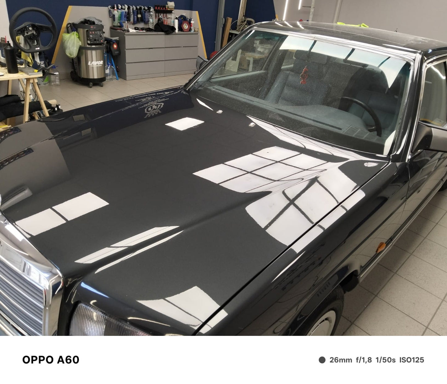 Mercedes Benz 300 SE W126