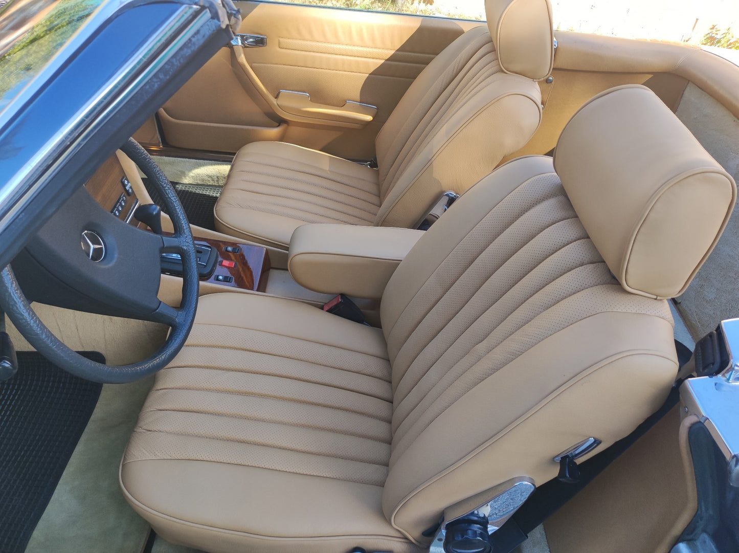 Mercedes Benz 380 SL R107