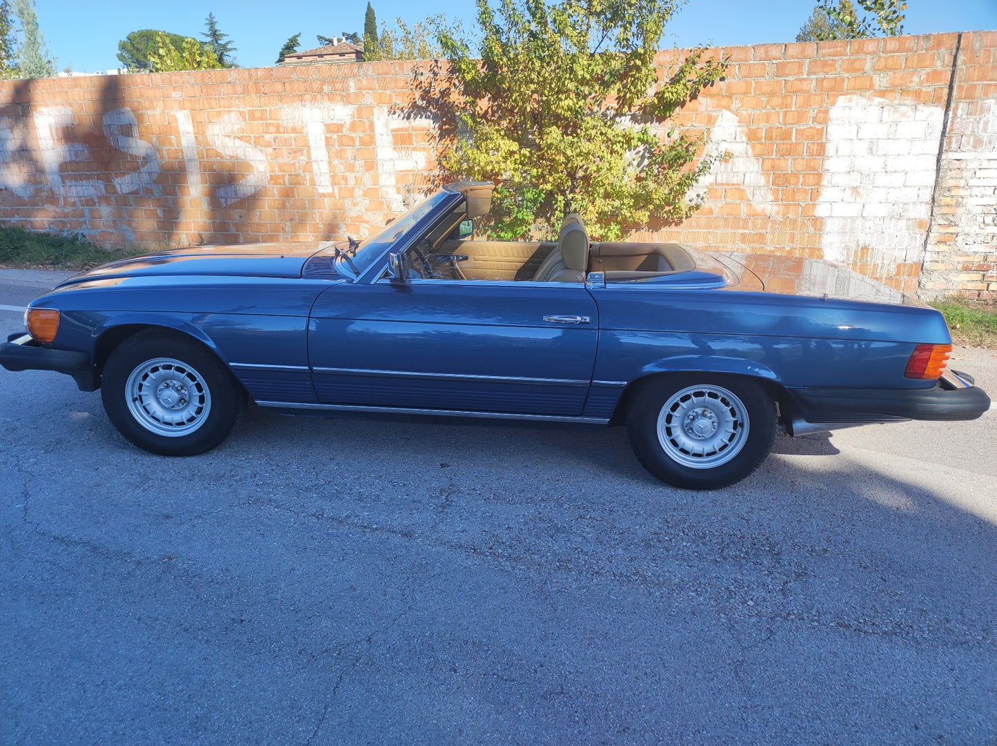 Mercedes Benz 380 SL R107