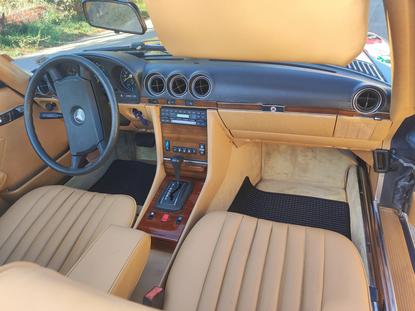 Mercedes Benz 380 SL R107