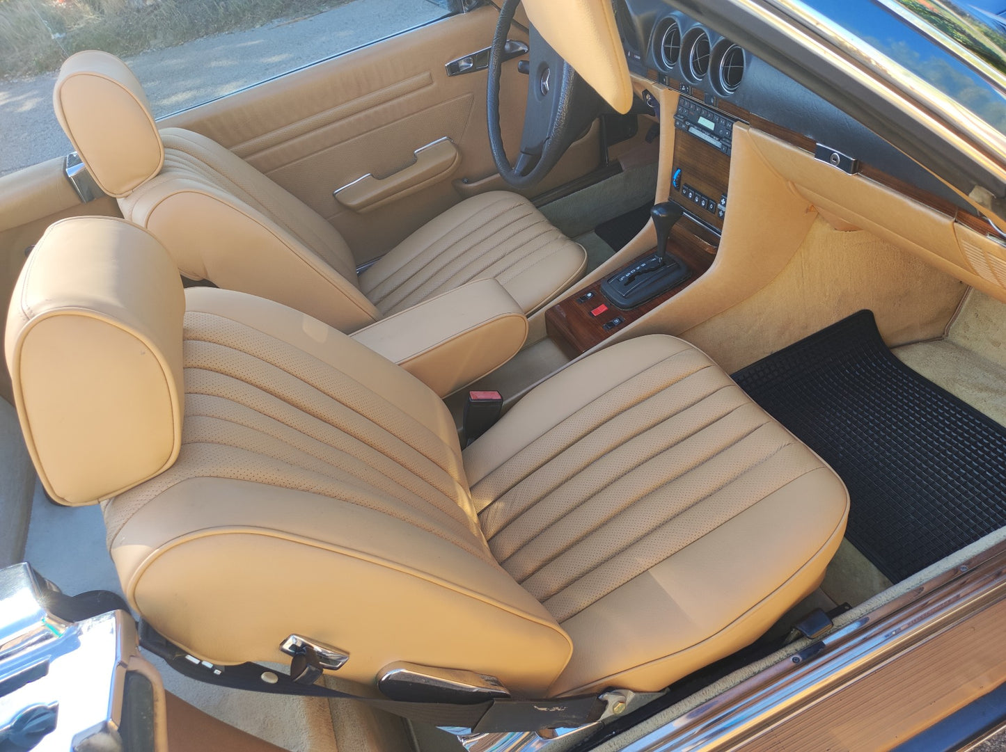 Mercedes Benz 380 SL R107